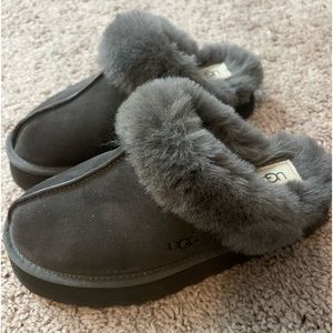 Ugg Disquette Slipper size 8